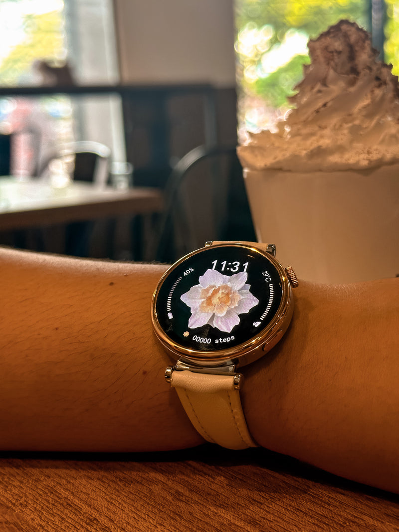 ÁUREA | TELA AMOLED | DUAS PULSEIRAS